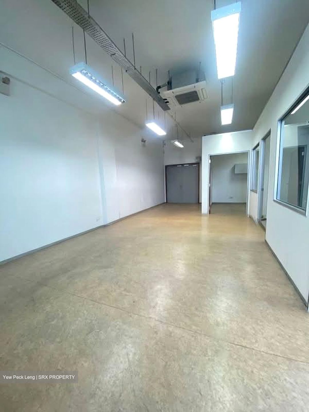 Hola Centre (D14), Factory #577064881